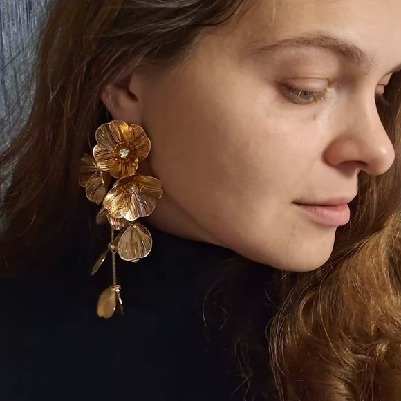 Zara Kate Middleton Famous Cascading Floral Earrings - Picture 1 of 16